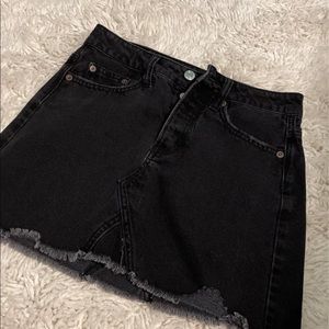 AE black denim skirt
